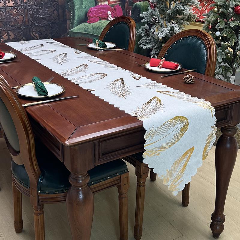 feathers table runner