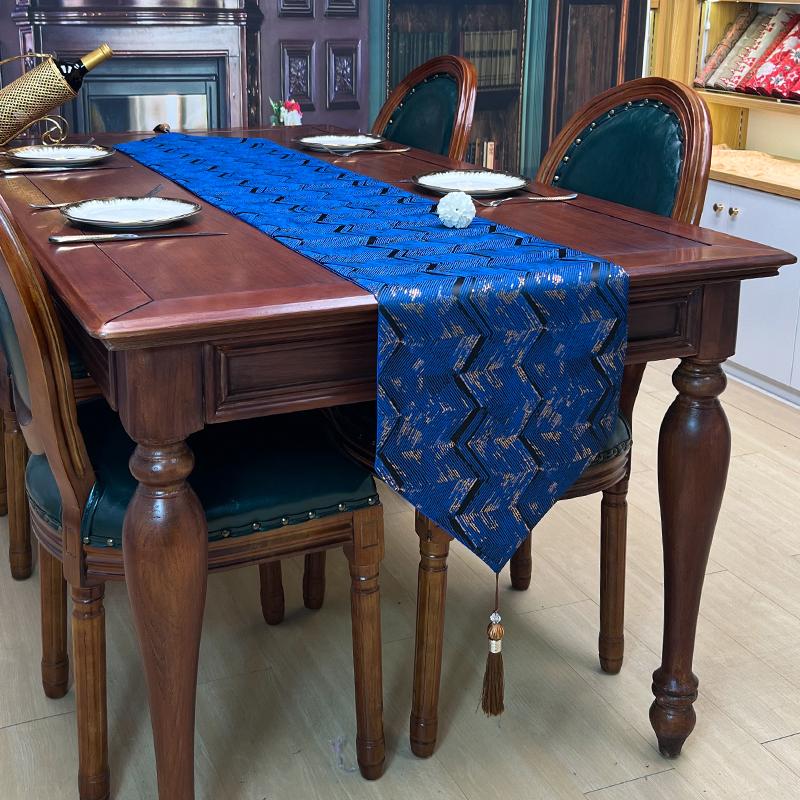 luxury waves jacquard fabric table runner with tassels